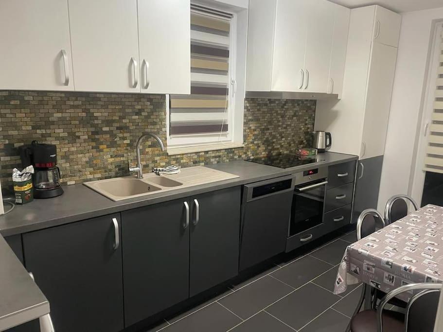 Apartament Cluj Флорешты Экстерьер фото